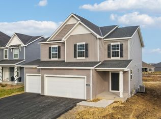 19347 Clearwater Ct, Farmington, MN 55024