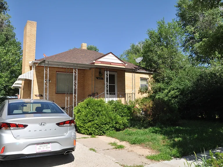 619 S Grant Ave — Photo 1