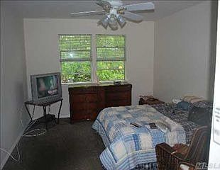 5th image of 170 Colony Dr