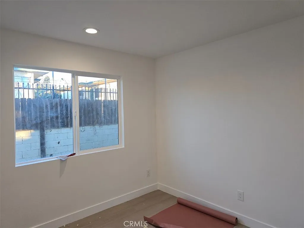 1 bed, 400 sqft, $1,600 — Photo 4