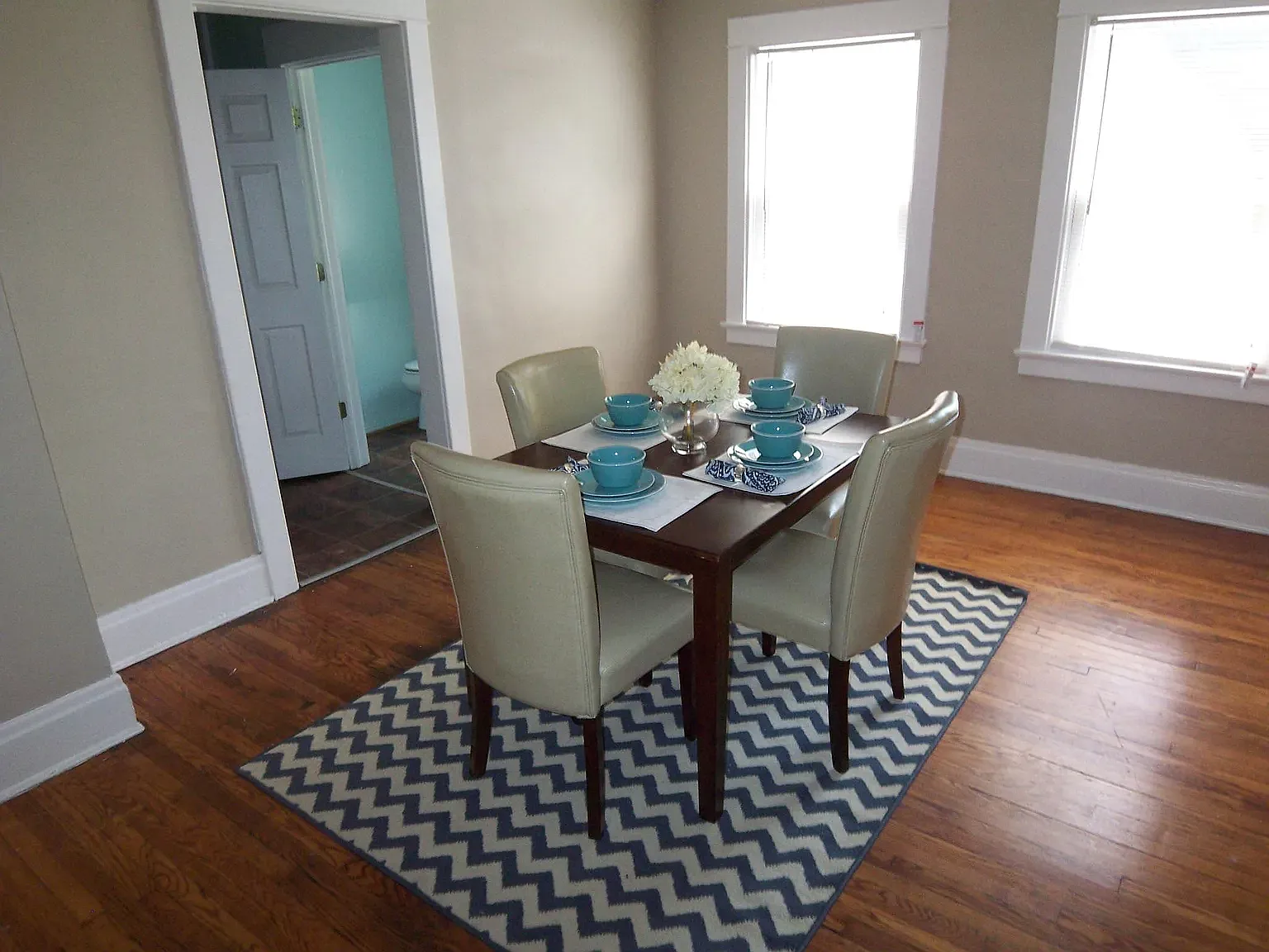 3 bed, 1.5 bath, $2,000 — Photo 4