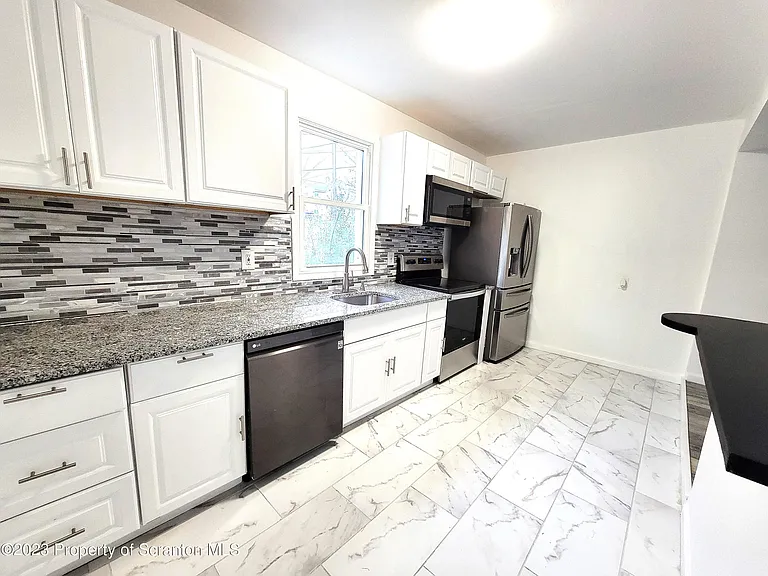 603 Spring St — Photo 3