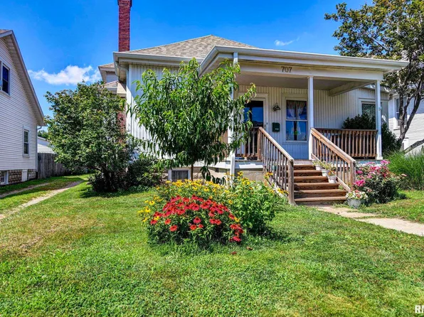 707 W Vine St, Taylorville, IL 62568