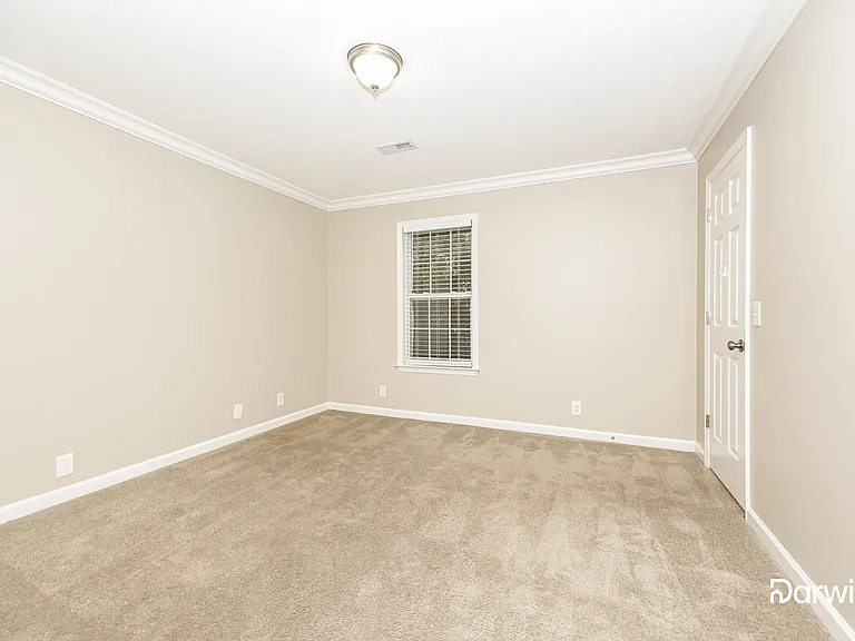 305 Castlemere Ct — Photo 10