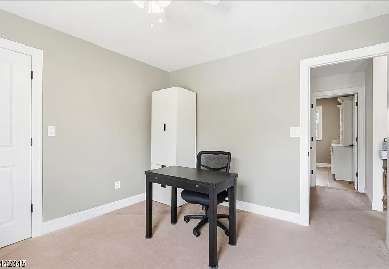 6 Poplar Pl — Photo 2