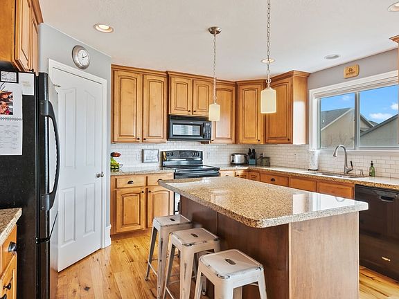 2nd image of 10775 S Sienna Dune Dr