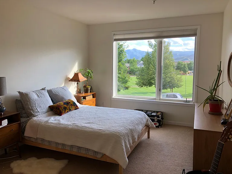 4710 Holiday Dr #202 — Photo 11
