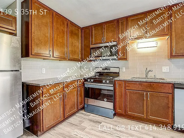 3139 S 35th St — Photo 8