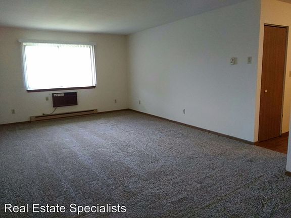 2nd image of 1046 Westport Dr APT 231