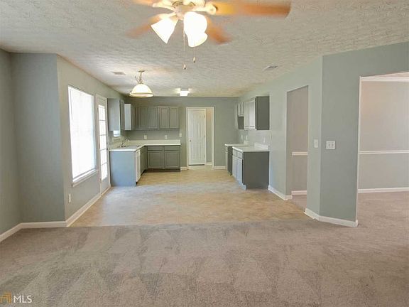 5th image of 612 Aspen Brook Dr