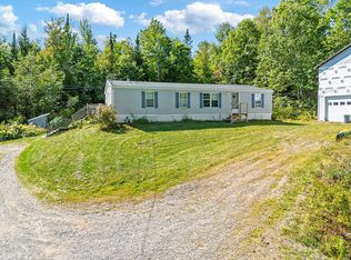 573 Back Rd, Skowhegan, ME 04976