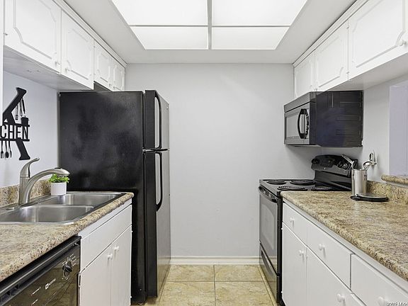 5th image of 8401 N New Braunfels #317 A