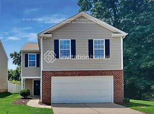6415 Maple Creek Ct, Charlotte, NC 28216