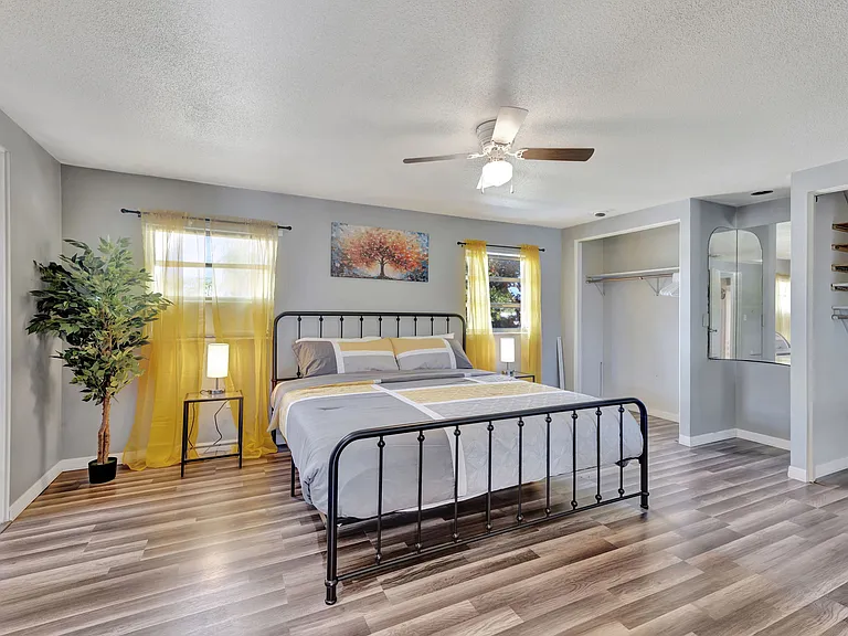3866 Allenwood St — Photo 22