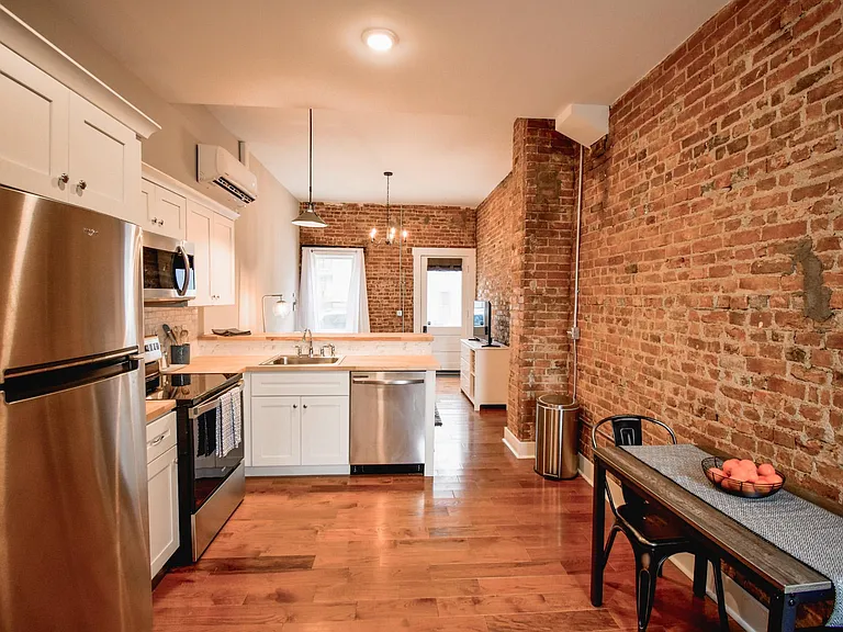 167 Huffman Ave — Photo 6
