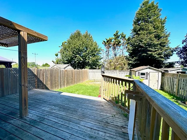 4 Golding Pl — Photo 19