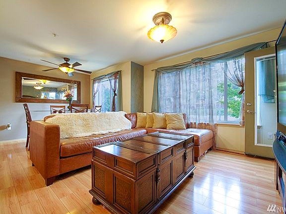4th image of 10931 124th Ave NE APT 105