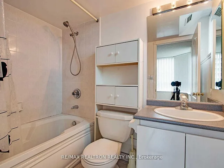 850 Steeles Ave W #1103 — Photo 28
