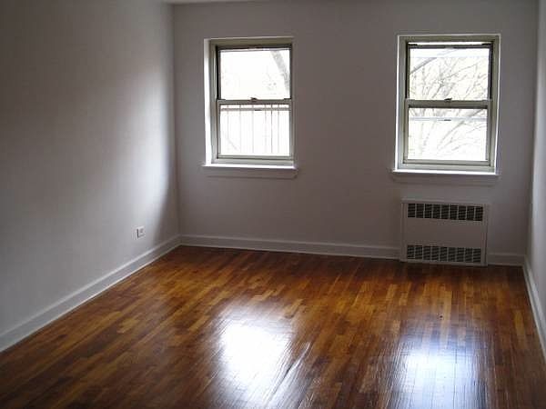1st image of 2426 43rd St #3R