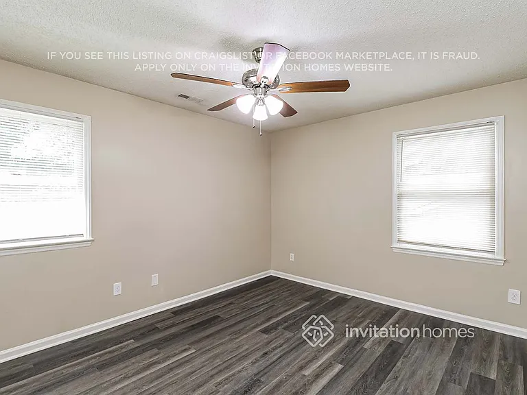 5937 Loch Arbor Ln — Photo 9