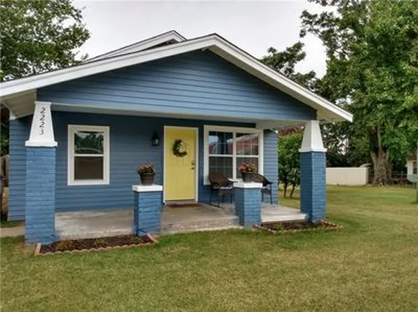 2223 Harrison Ave, Harrah, OK 73045