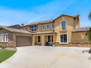 1135 Waterleaf Way, Corona, CA 92882