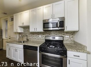 3173 N Orchard St #921, Chicago, IL 60657