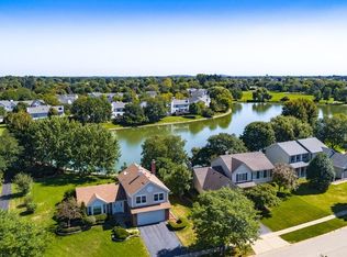 1305 Saddlebrook Rd, Bartlett, IL 60103