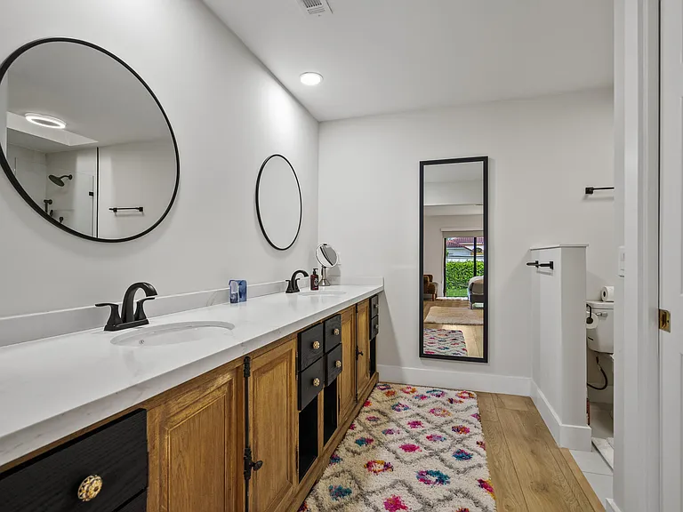 13324 Bedford Mews Ct — Photo 19