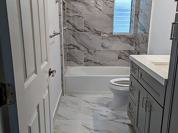 5th image of 315 SW 20th St