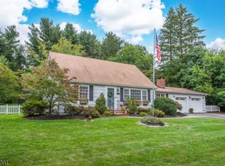 110 Oakdale Rd, Chester, NJ 07930