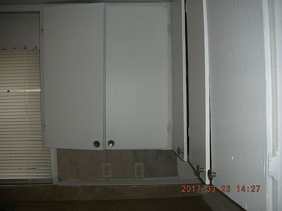 2nd image of 908 Gum Streetunit #B
