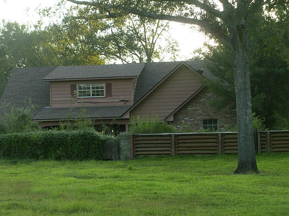 1st image of 7515 River Bend Dr