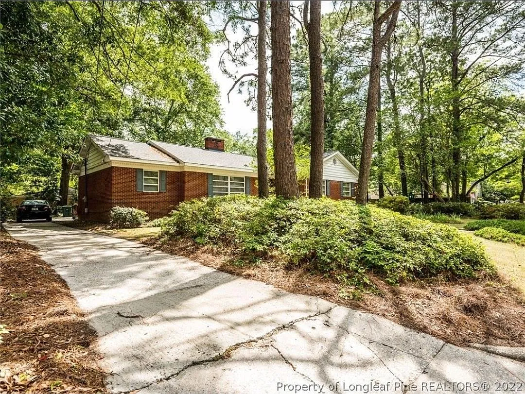 4 bed, 2800 sqft, $1,500 — Photo 2