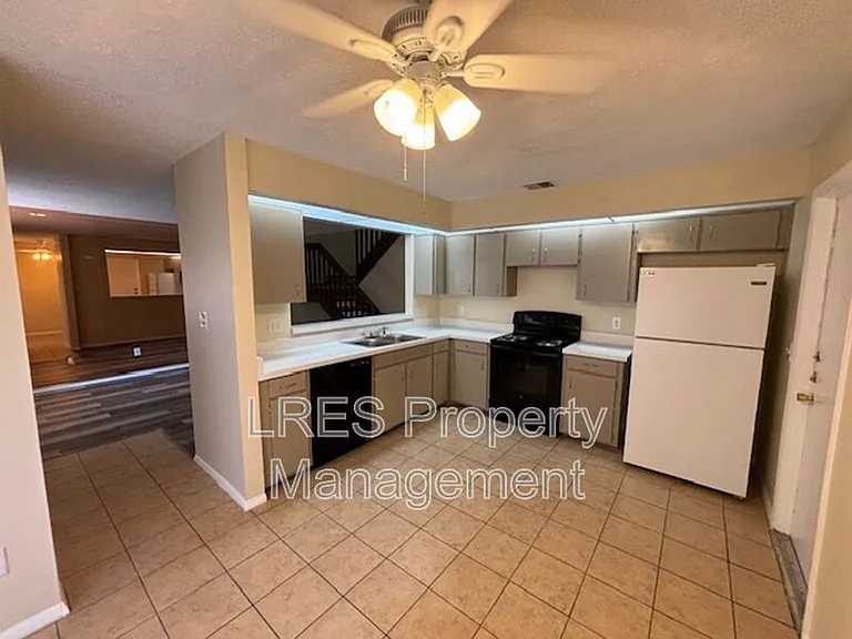 4444 Ring Neck Rd — Photo 10