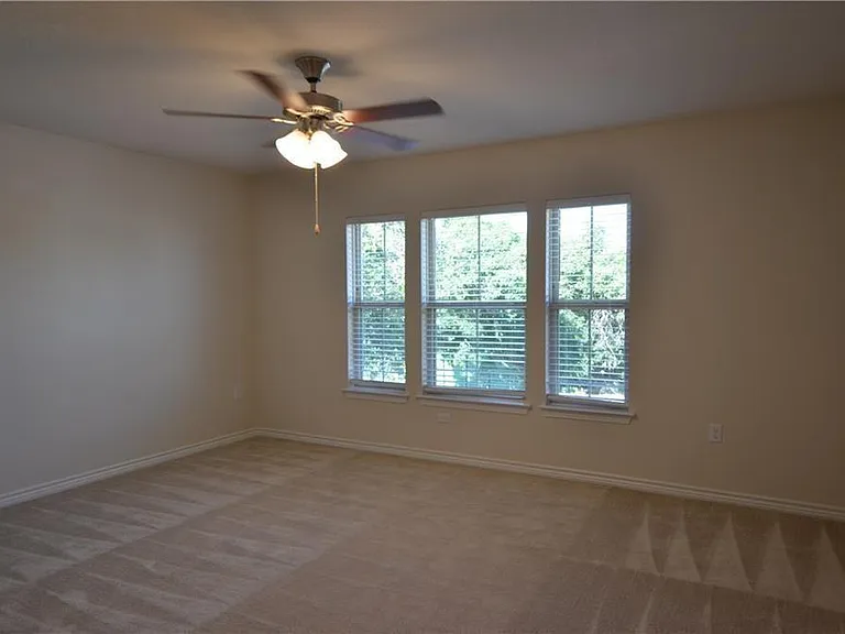 9000 Gage Dr — Photo 17