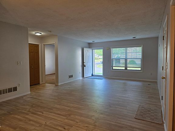 2nd image of 300 Cedar St Unit 15