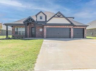 Montieri Dr, Centerton, AR 72719