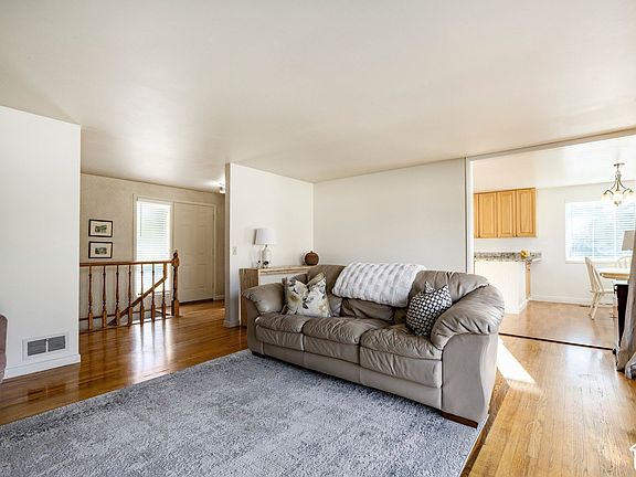 5th image of 4056 S Suada Cir