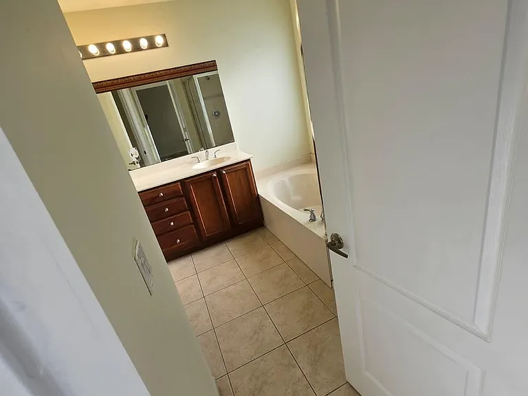 4701 Cohune Palm Ct — Photo 14