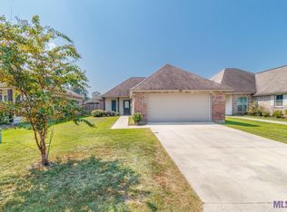 7760 Ridgeline Dr, Denham Springs, LA 70726