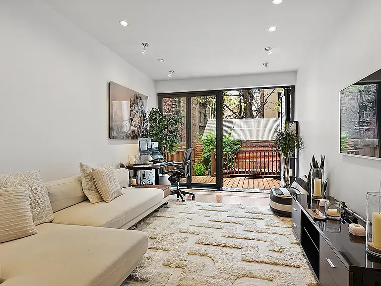 36 Bedford St #2 — Photo 4