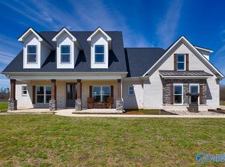 813 Opp Reynolds Rd, Toney, AL 35773