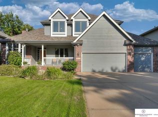 5715 S 167th Ave, Omaha, NE 68135