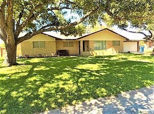 603 Kate St, Refugio, TX 78377