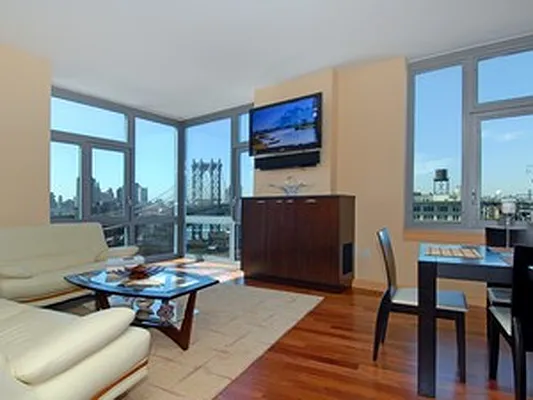 Rented by Corcoran | media 21