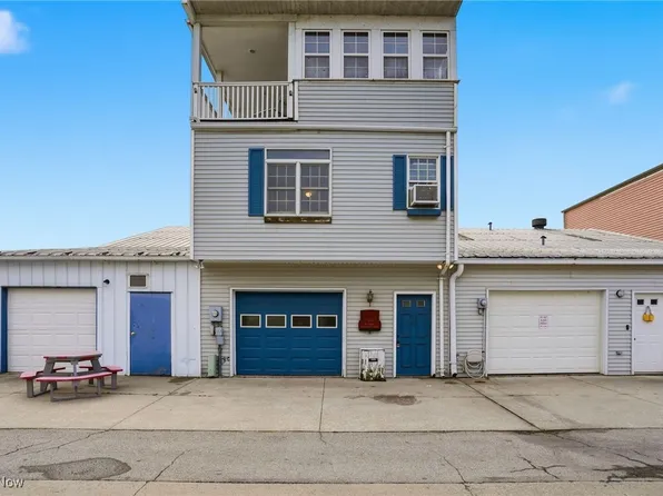 824 Dutch Ln, Sandusky, OH 44870