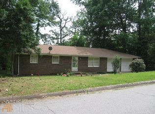 2435 Burton Cir, Morrow, GA 30260