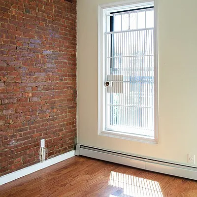 Rented by Nooklyn NYC LLC | media 19