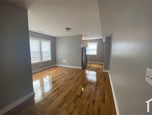 216 S Lavergne Ave — Photo 1